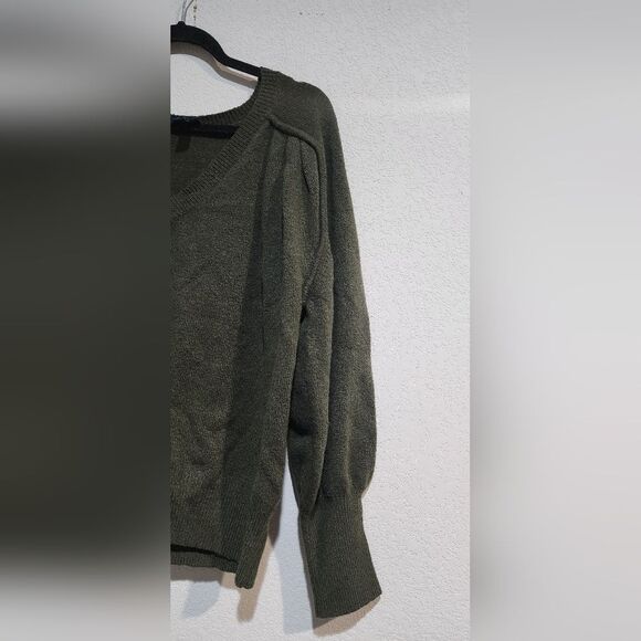 Scoop Olive Green Cozy Green Ballon Sleeves Sweater Size L - Picture 3 of 9